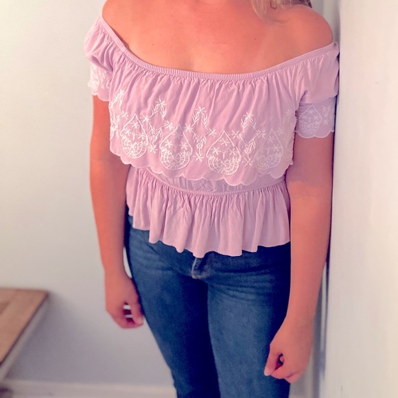 Lavender embroidered Top Medium - Picture 3 of 3